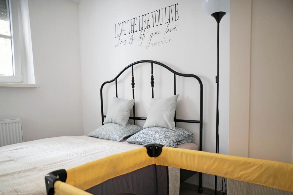 Cozy 2-room apt, Parking nearby, Staré Mesto