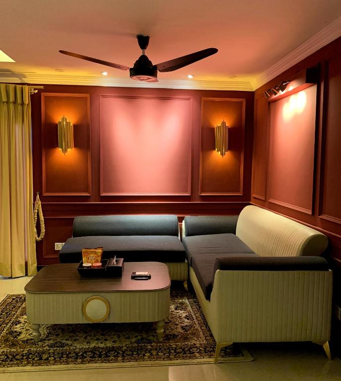 Royal Reside by StayMehman, Rávalpindí