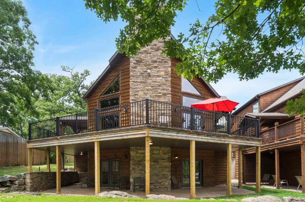 Worth the Wake, Branson