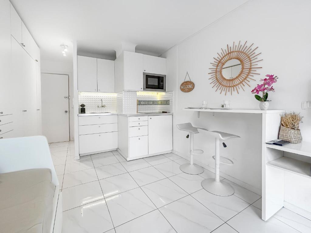 Studio lumineux, WIFI à deux pas de la Croisette, Cannes