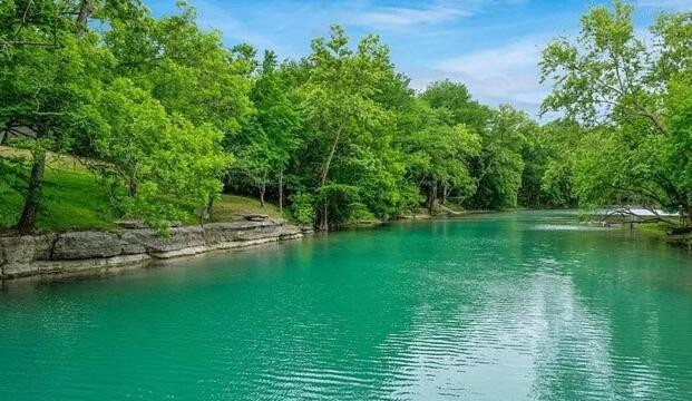 CL 2849 River Escape At Horseshoe Falls, Canyon Lake