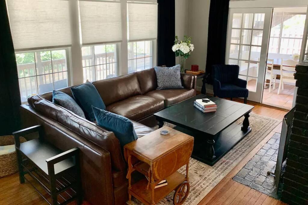 Be A Nomad - Fig Tree - Lower Unit, Jacksonville Beach