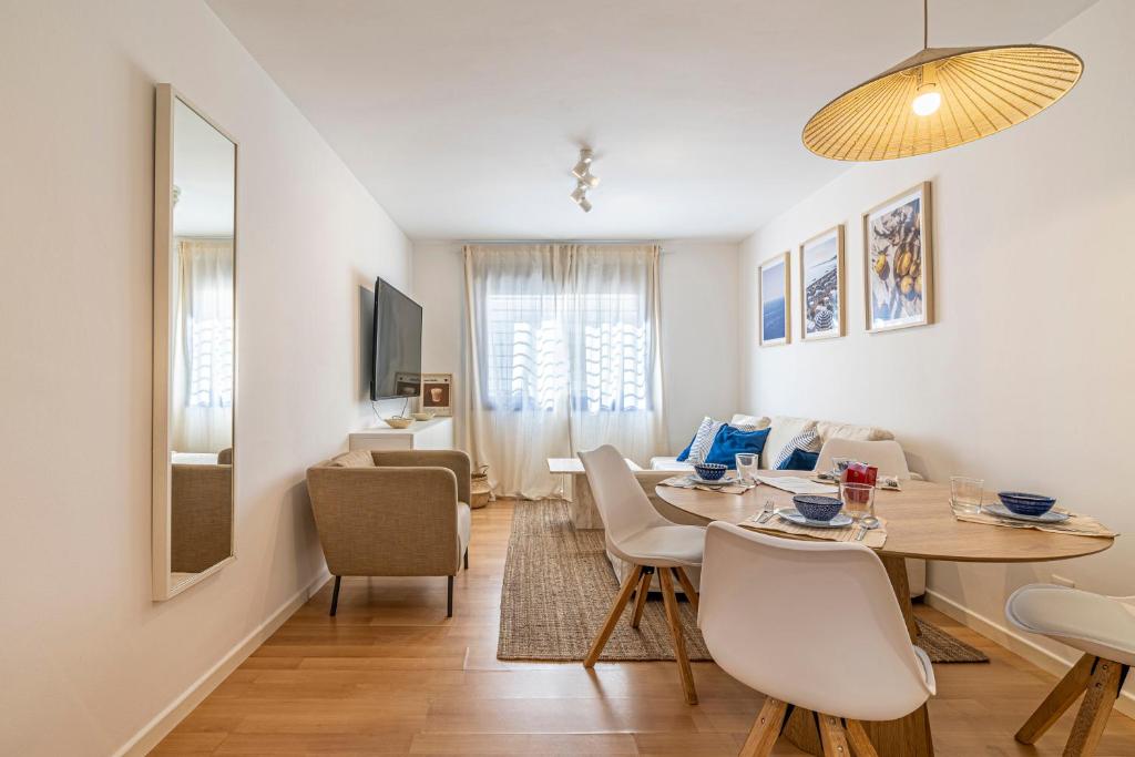 SOLIS MARE APARTMENTS - Pedregalejo Beach - 3