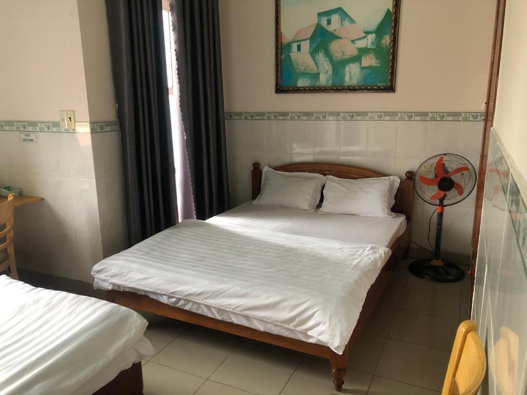 Khách sạn Quốc Việt