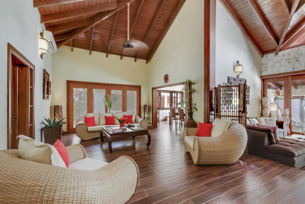 Beautiful Villa with Pool Gym & Maid 전경