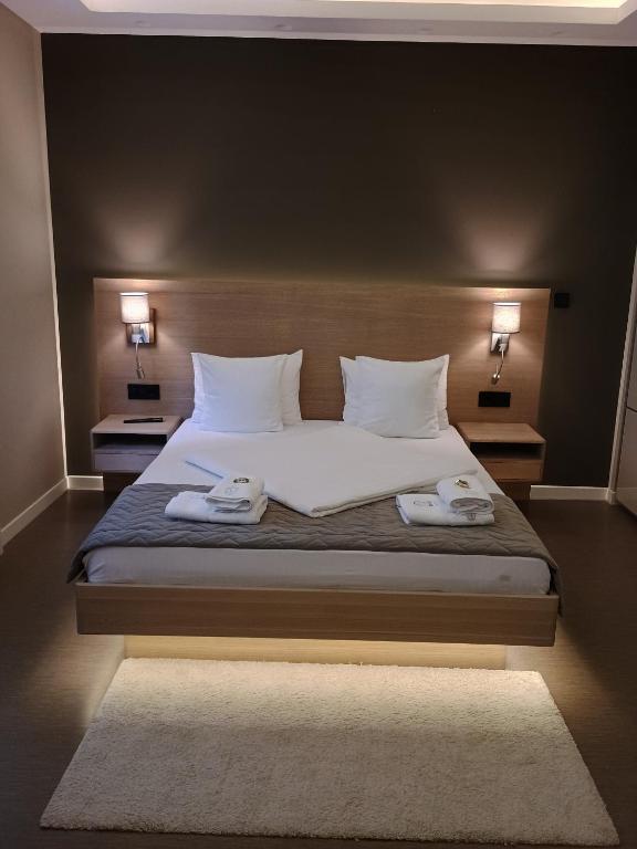 Emilia Lux Rooms - 3