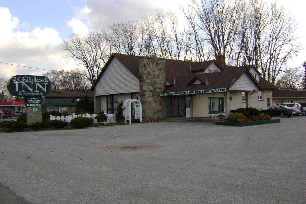 The Gables Inn Photo 41