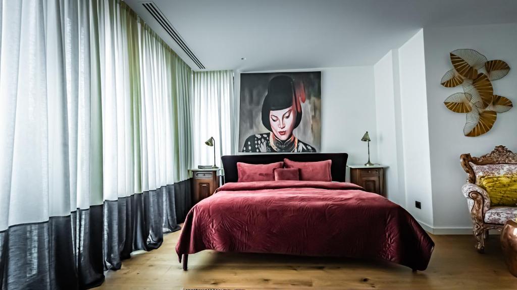 The Babe Boutique Hotel - 5