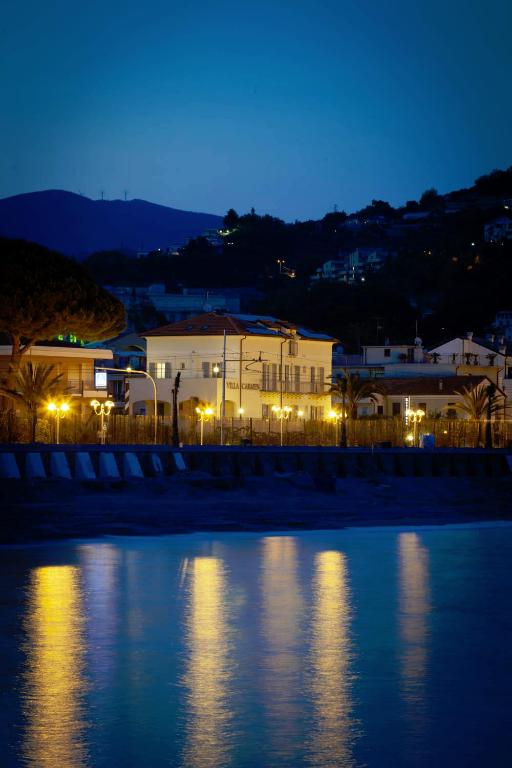 Residence Villa Carmen fronte mare a 50 mt - 2