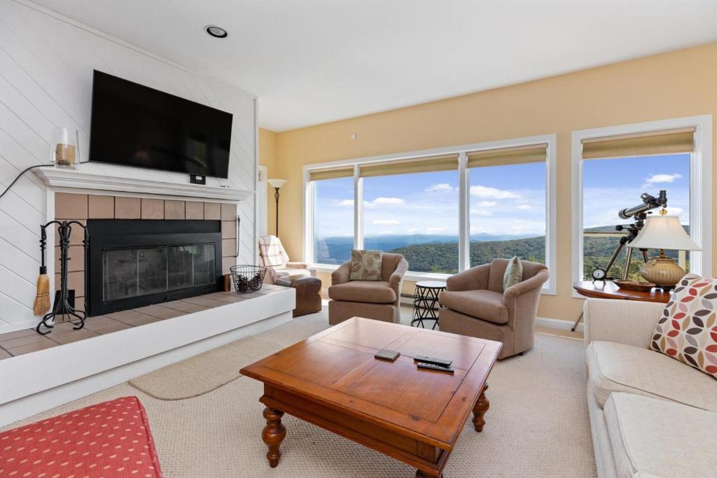 Overlook 43 with Wintergreen Advantage, Wintergreen