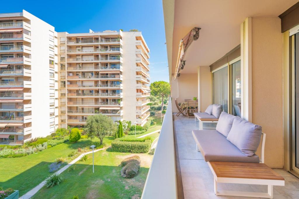 Hello Côte d'Azur - Spacieux 3 pièces avec piscine et tennis - 2