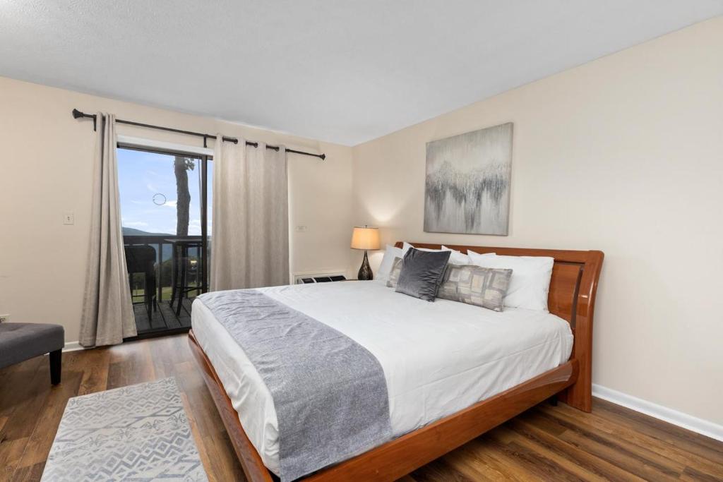 Timbers Studio 13 with Wintergreen Advantage, Wintergreen