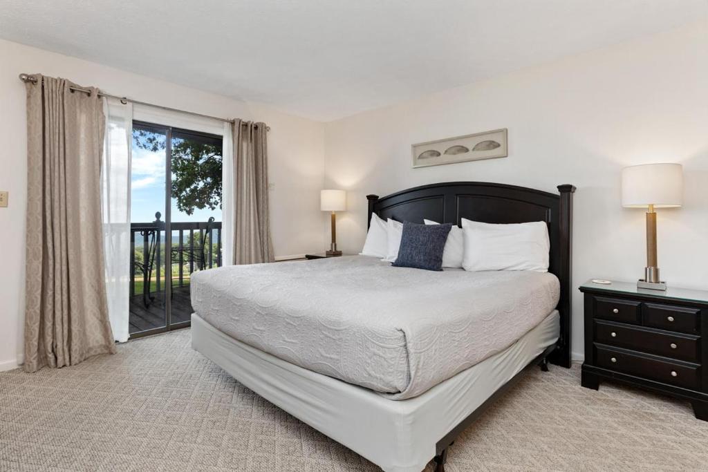 Timbers Studio 43 with Wintergreen Advantage, Wintergreen