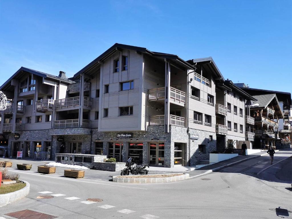 Appartement neuf, agréable, au cœur de Les Gets - FR-1-598-88 - 2