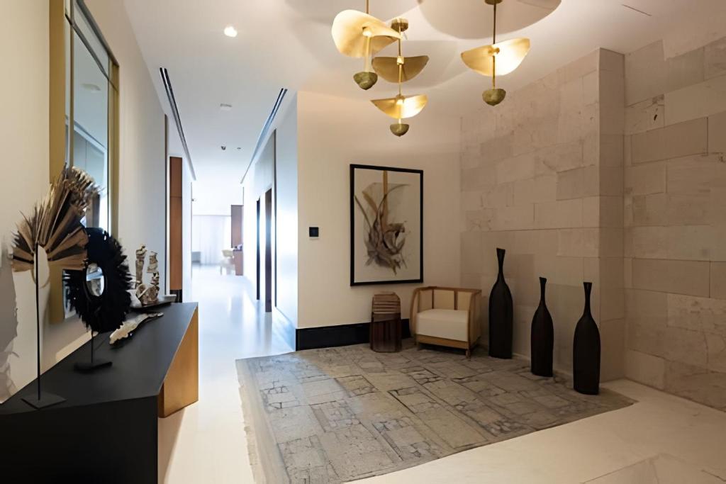 The Four Bedroom Empire Estates - 4