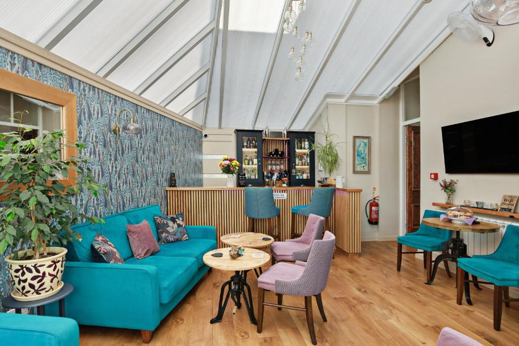 King's Lodge 共用ラウンジ/TVエリア