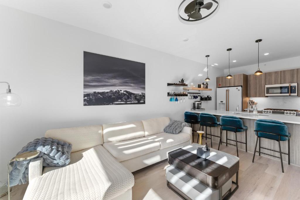 River West 635 by Summit County Mountain Retreats, Silverthorne