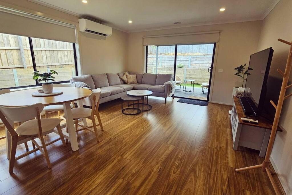 Getaway on Amaroo Way, Moe