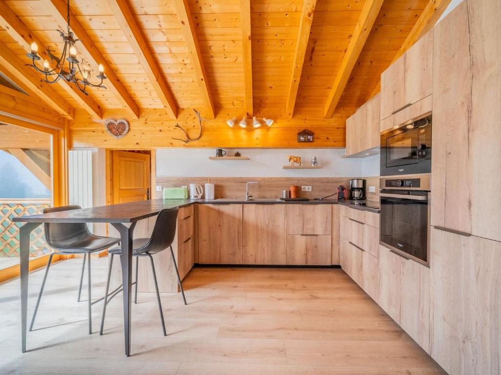 Grand appart 3 pièces, 8 pers, garage, wifi, La Clusaz - FR-1-437-114 - 2