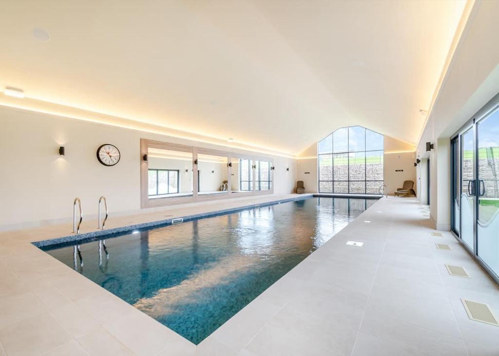 Knights Lodges, Newton Solney