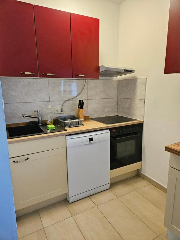 Schöne 2 zwei Zimmer Wohnung - 1
