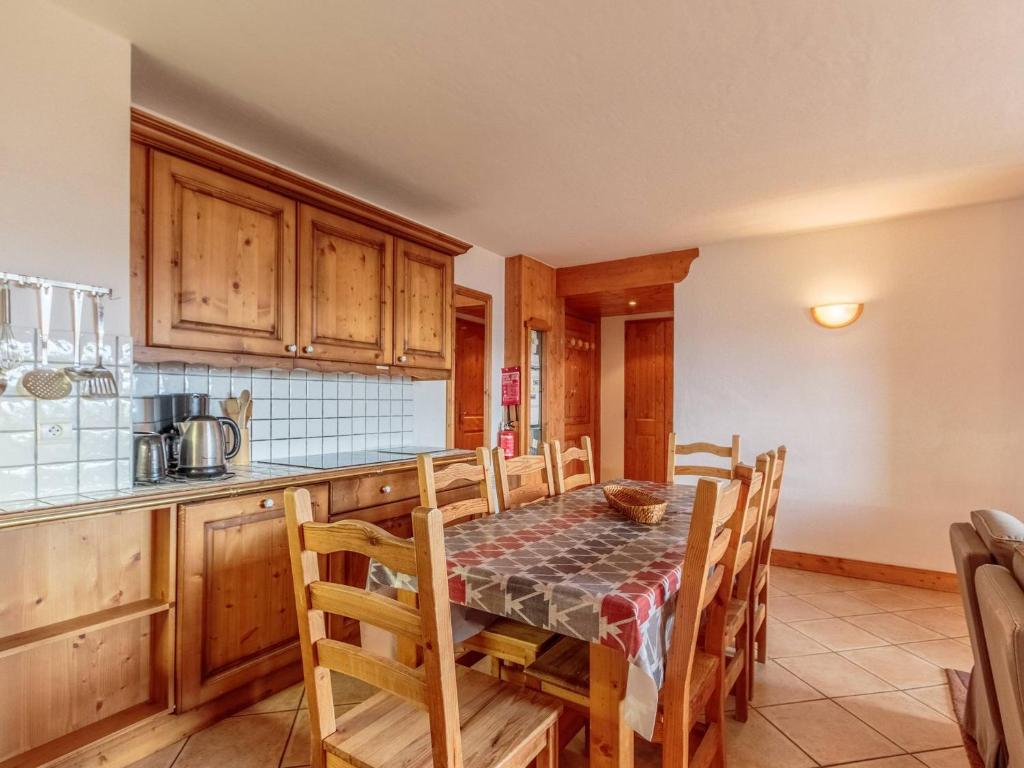 Appartement ski-in/ski-out 4 chambres, 8 pers, parking couvert, WiFi - FR-1-352-82 - 5