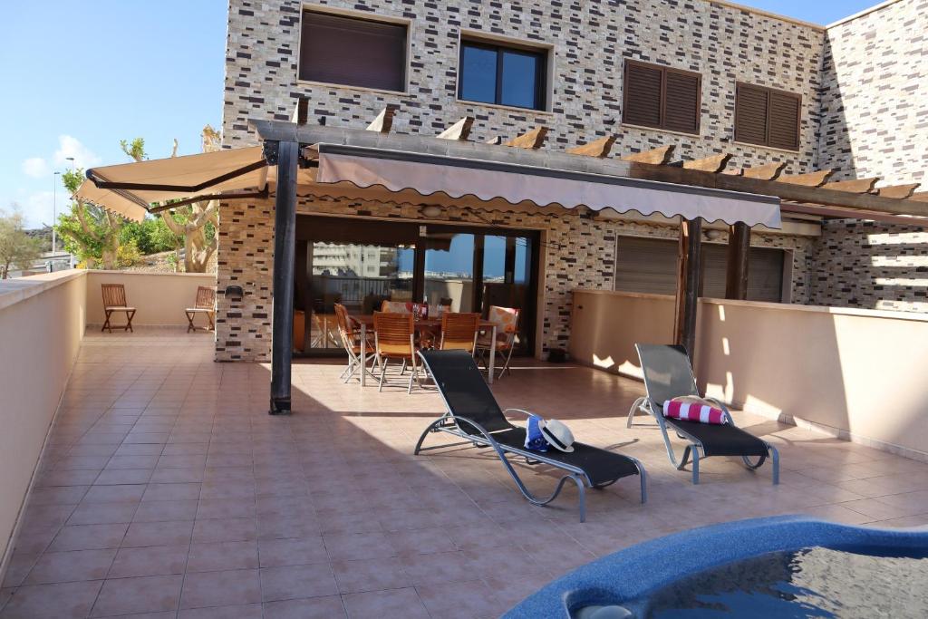 Sunny Casitas, Arenales - Spacious 3 Bedroom Holiday Home - 3
