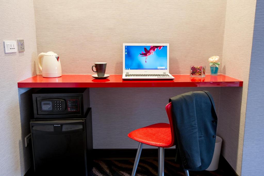 ศูนย์ธุรกิจ