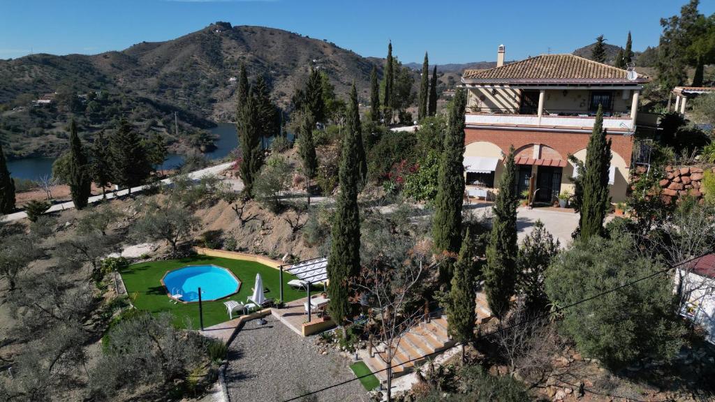 rural loft with pool views peaceful place near the center - 2