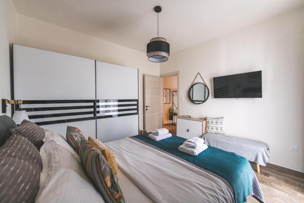 ElMar Homeliving, Volos