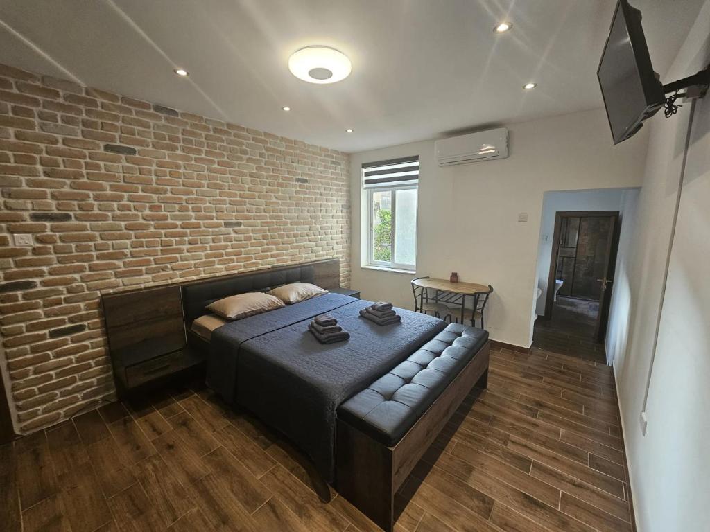 Modern studio near Valleta, Msida