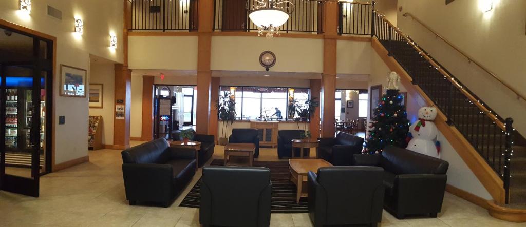 Oceanfront Lodge photo