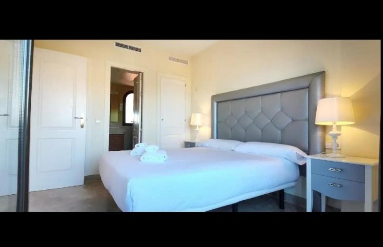 APARTAMENTO DUPLEX con piscinas y MARAVILLOSAS VISTAS AL MAR - 3