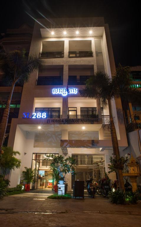 ホワイト レジデンス ホテル&アパートメント (White Residence Hotel & Apartment) 外観