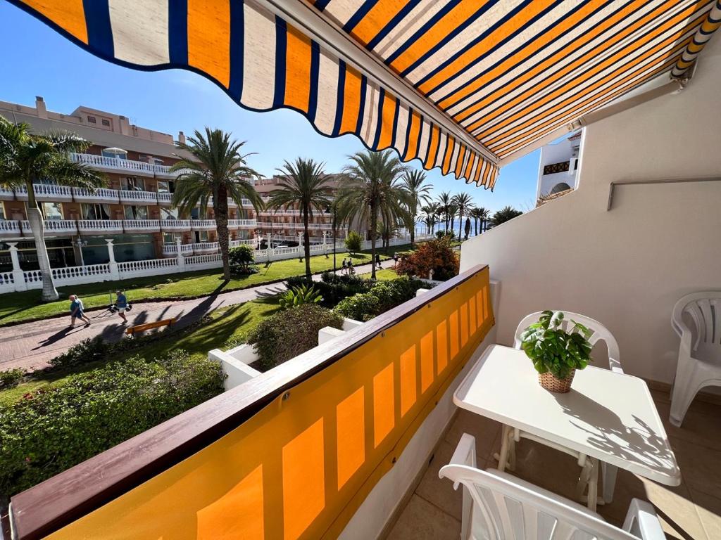 Seafront New Modern - 3