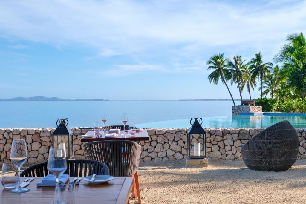 ラウンジ