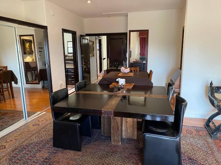 Entire Second Flr - Santa Monica Luxury Roman Villa 전경
