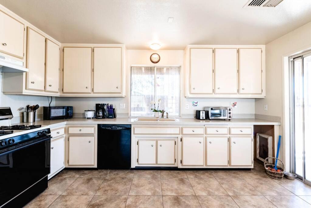 Landers home close to Joshua Tree, Landers