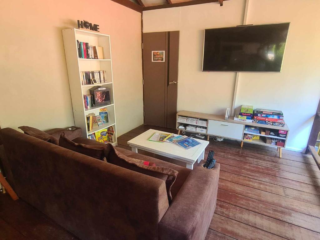 Shared lounge/TV area