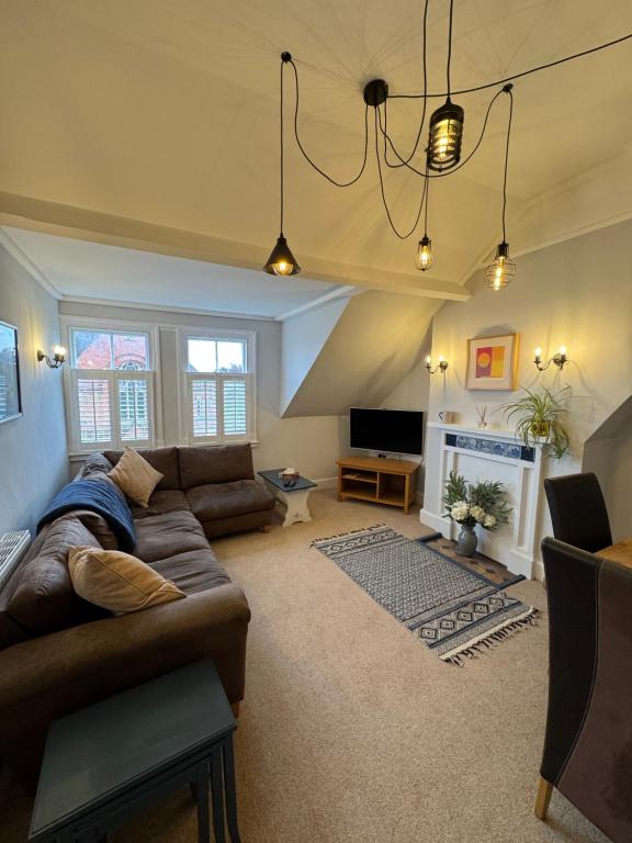 The Staff Quarters, Shifnal