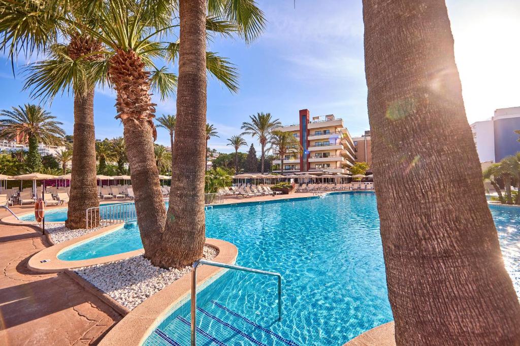 Zafiro Rey Don Jaime — Swimming pool in Santa Ponca, Balearic Islands
