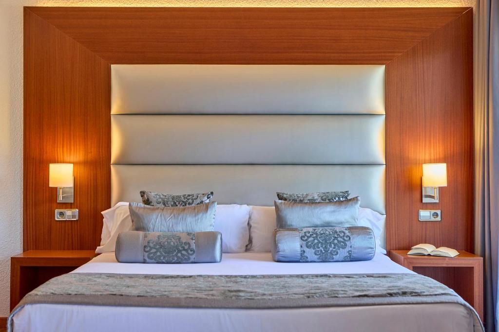 Zafiro Rey Don Jaime — Hotel rooms in Santa Ponca, Balearic Islands