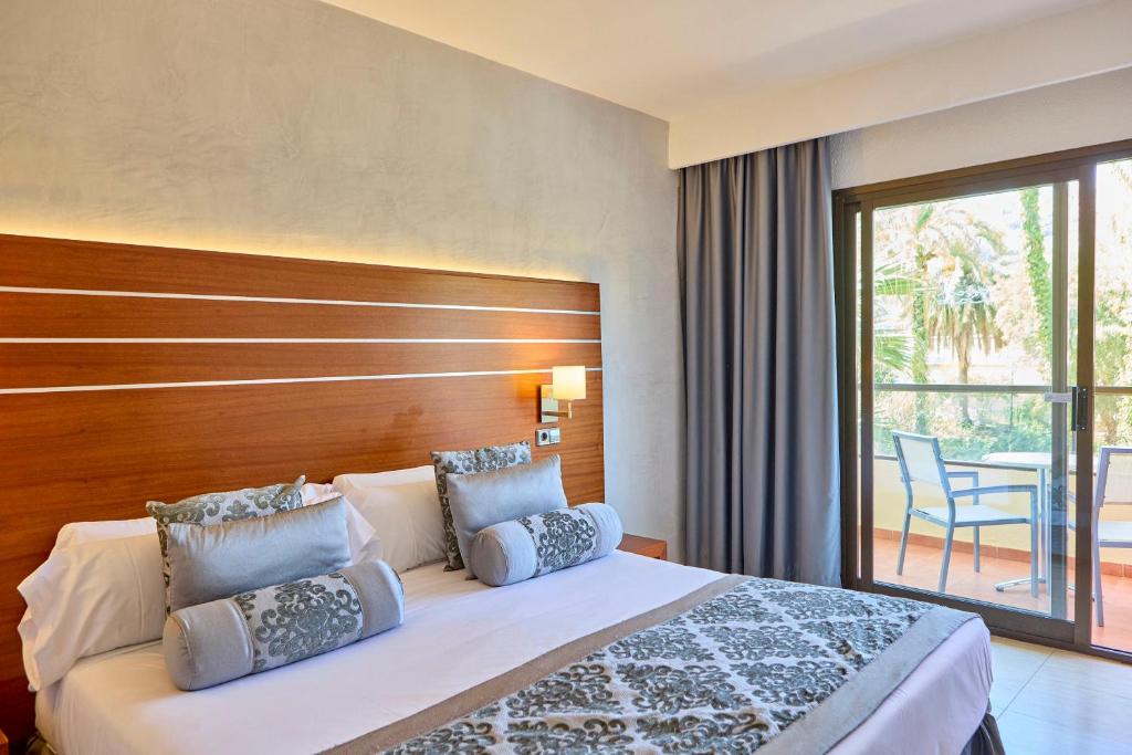 Zafiro Rey Don Jaime — Hotel rooms in Santa Ponca, Balearic Islands