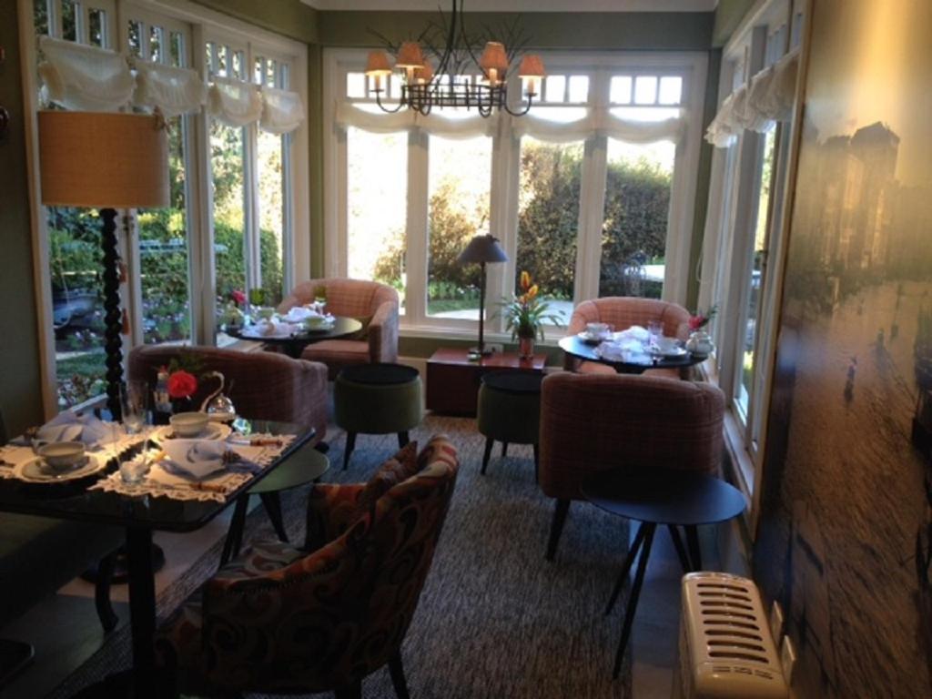 Restaurant, Casa Regaleira Hotel Boutique in Campos Do Jordao