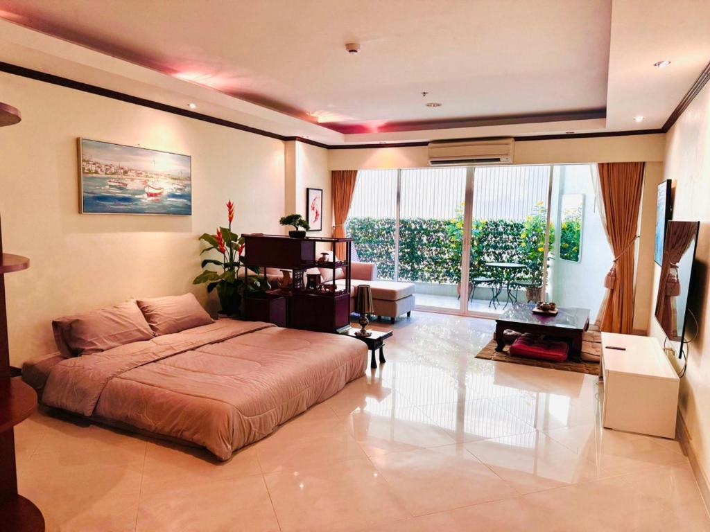 Metta Condominiums, Pattaya Central