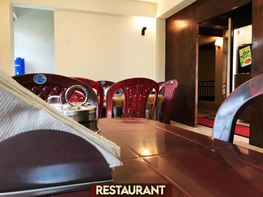Restaurant, Gracious Lodge in Shillong