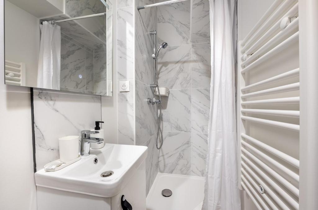 Close to Montmartre l Fully equipped studio - 5