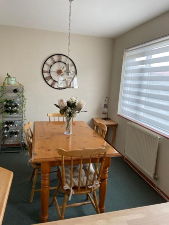 32 Maescurig, Newport photo 4