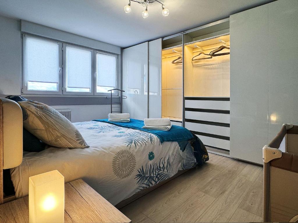 Chez Vélia Grand 4 pièces, parking privé et emplacement idéal - 3