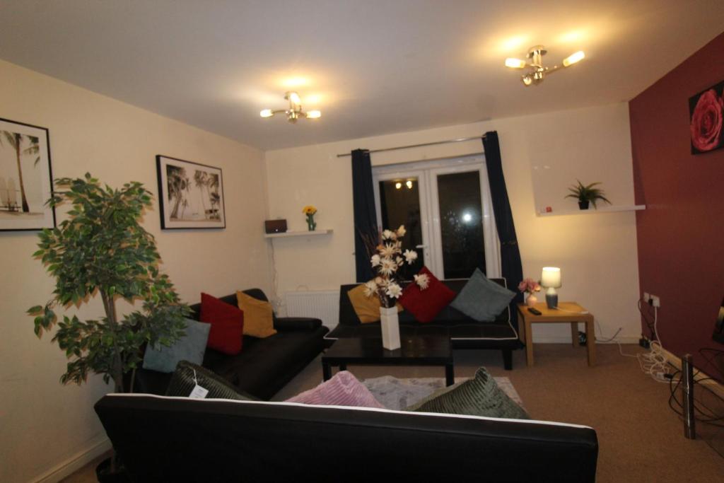 Southdown House Doe Lea by Smart Corporate Stays, Ault Hucknall